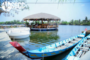Khám phá làng du lịch Tre Việt