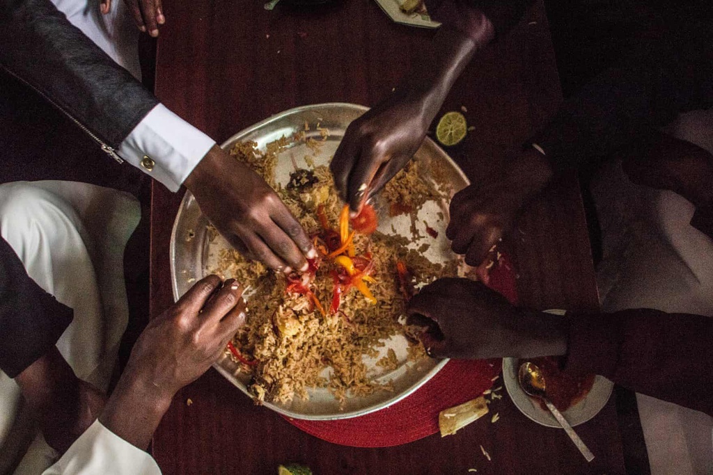 Ăn uống ở khu ổ chuột lớn nhất châu Phi