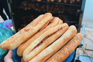 Bánh mì cay – thức quà hút khách tại Hải Phòng