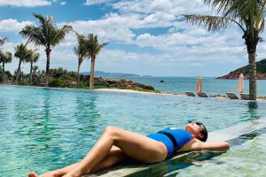 Giải nhiệt tại hồ bơi view biển sang trọng ở 4 resort Quy Nhơn