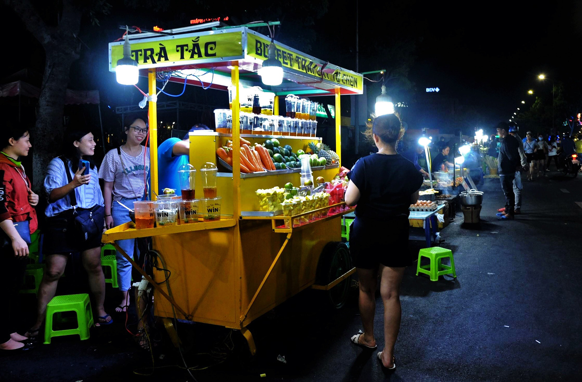 4 khu phố hút khách về đêm ở Quy Nhơn