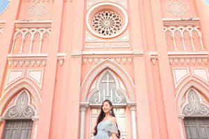 Check-in tại 3 nhà thờ màu hồng độc đáo ở Việt Nam
