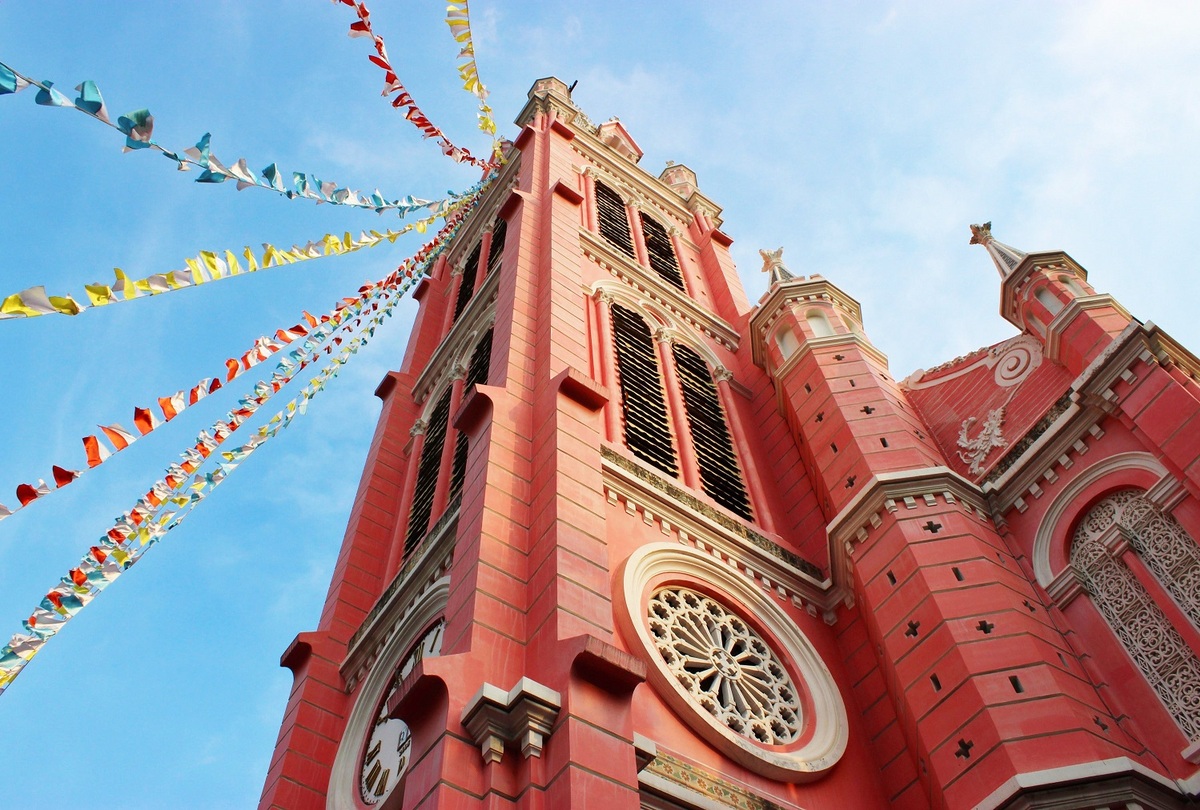 Nhà thờ màu hồng Việt Nam lên báo Mỹ