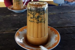 Cà phê úp ngược Kupi Khop – Đặc sản độc đáo là di sản văn hoá phi vật thể của Aceh Indonesia