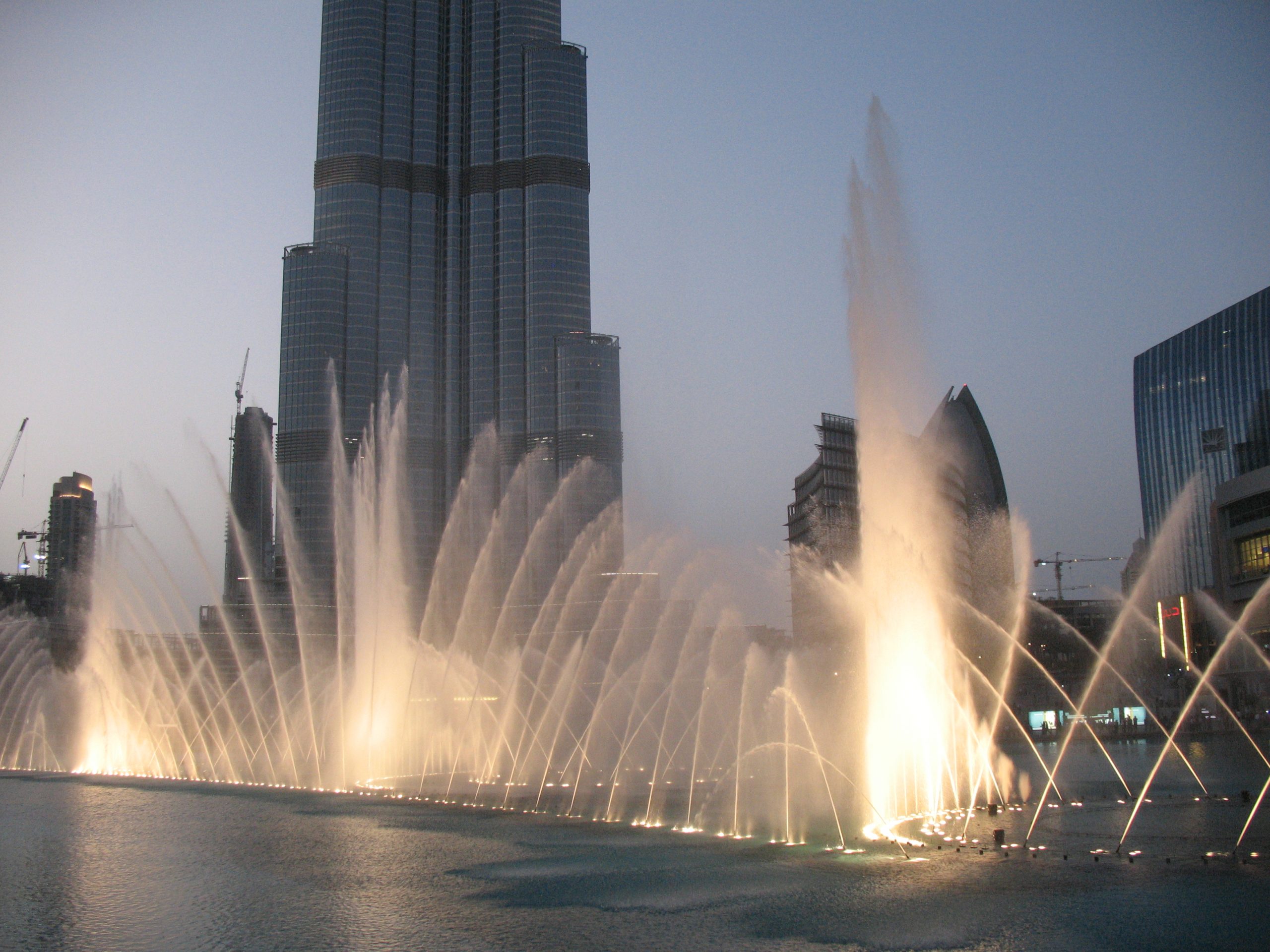 Dubai Fountain scaled