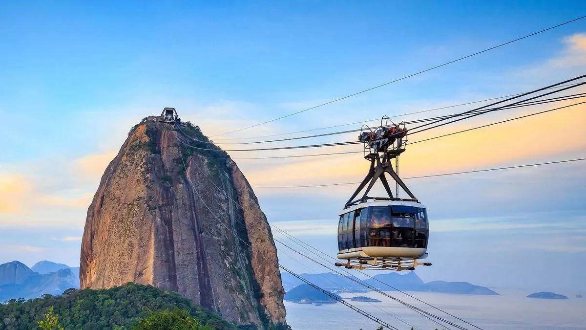 Sugarloaf cable cars