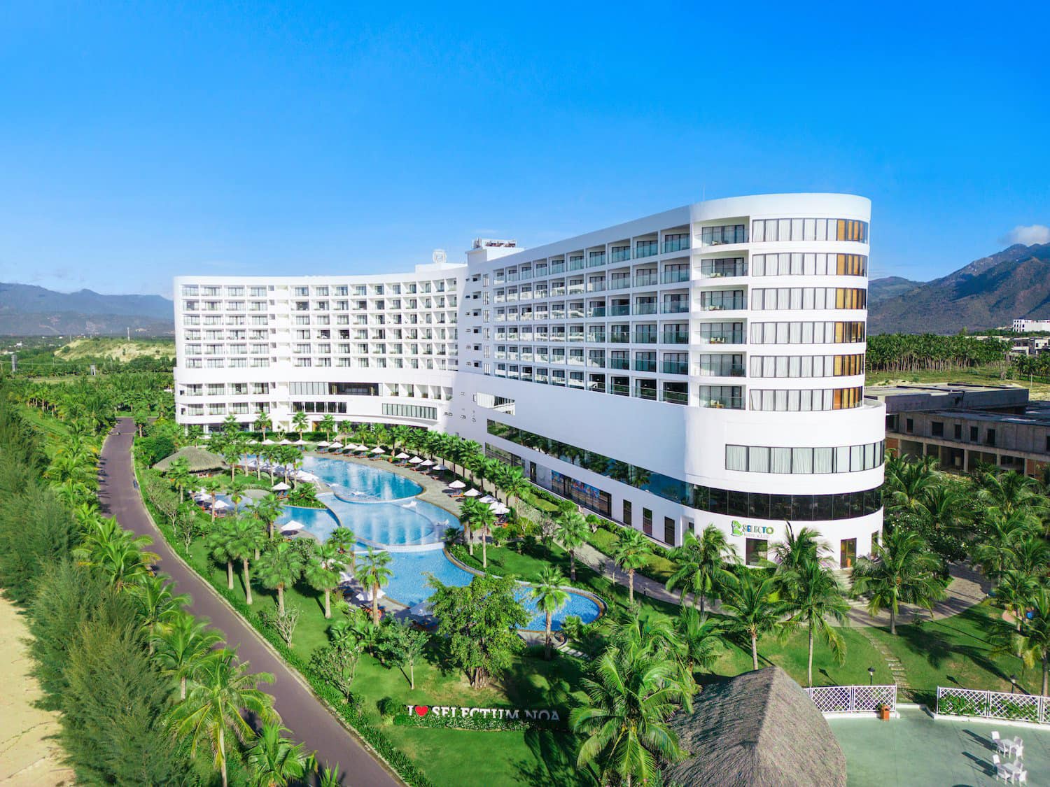 TOUR NGHỈ DƯỠNG SELECTUM NOA RESORT CAM RANH 5*