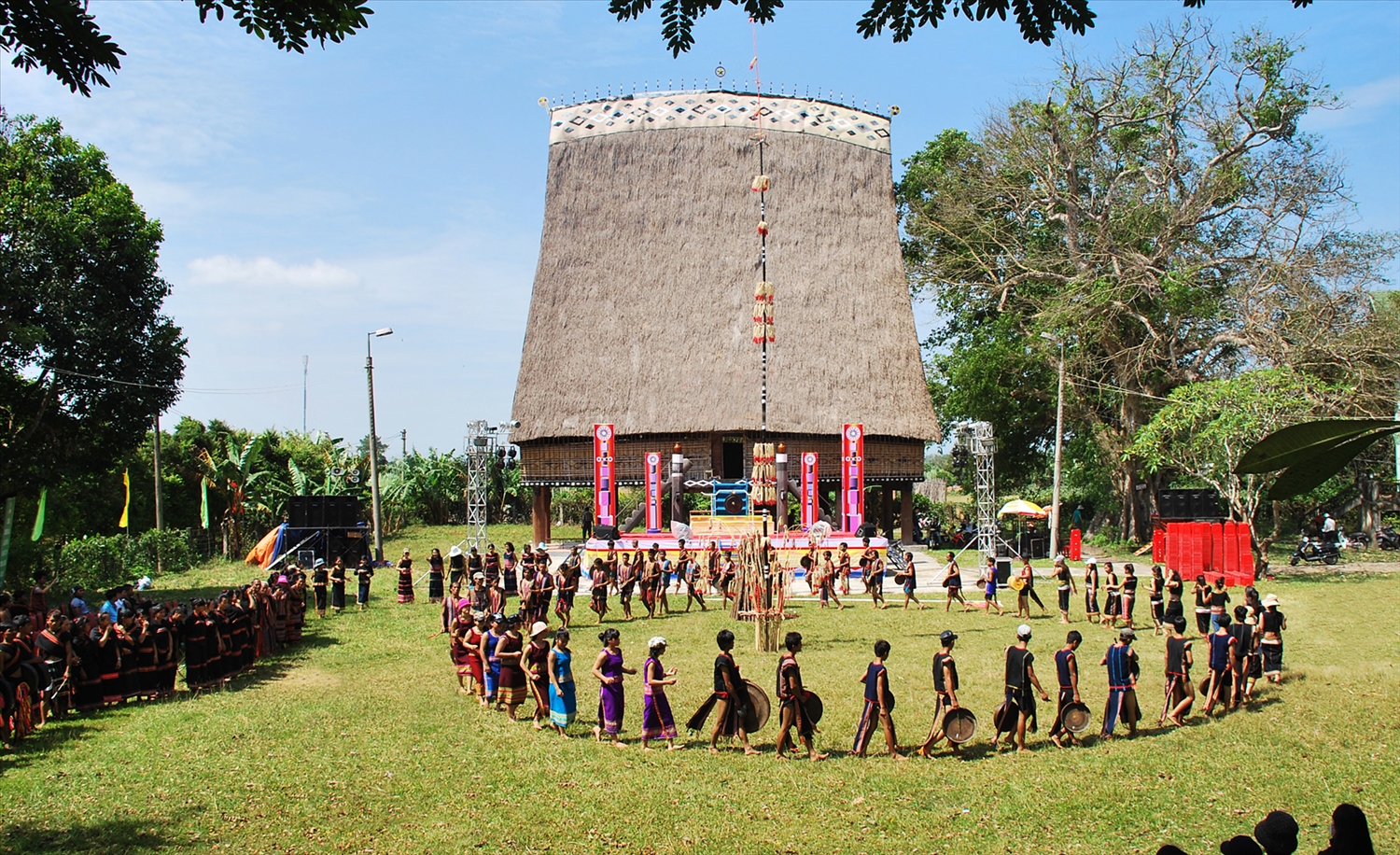 ???? TOUR PLEIKU - KON TUM - MĂNG ĐEN ™ ⭐TravelSGCC⭐ Ngày【27 Tháng Bảy, 2024】  Việt Nam