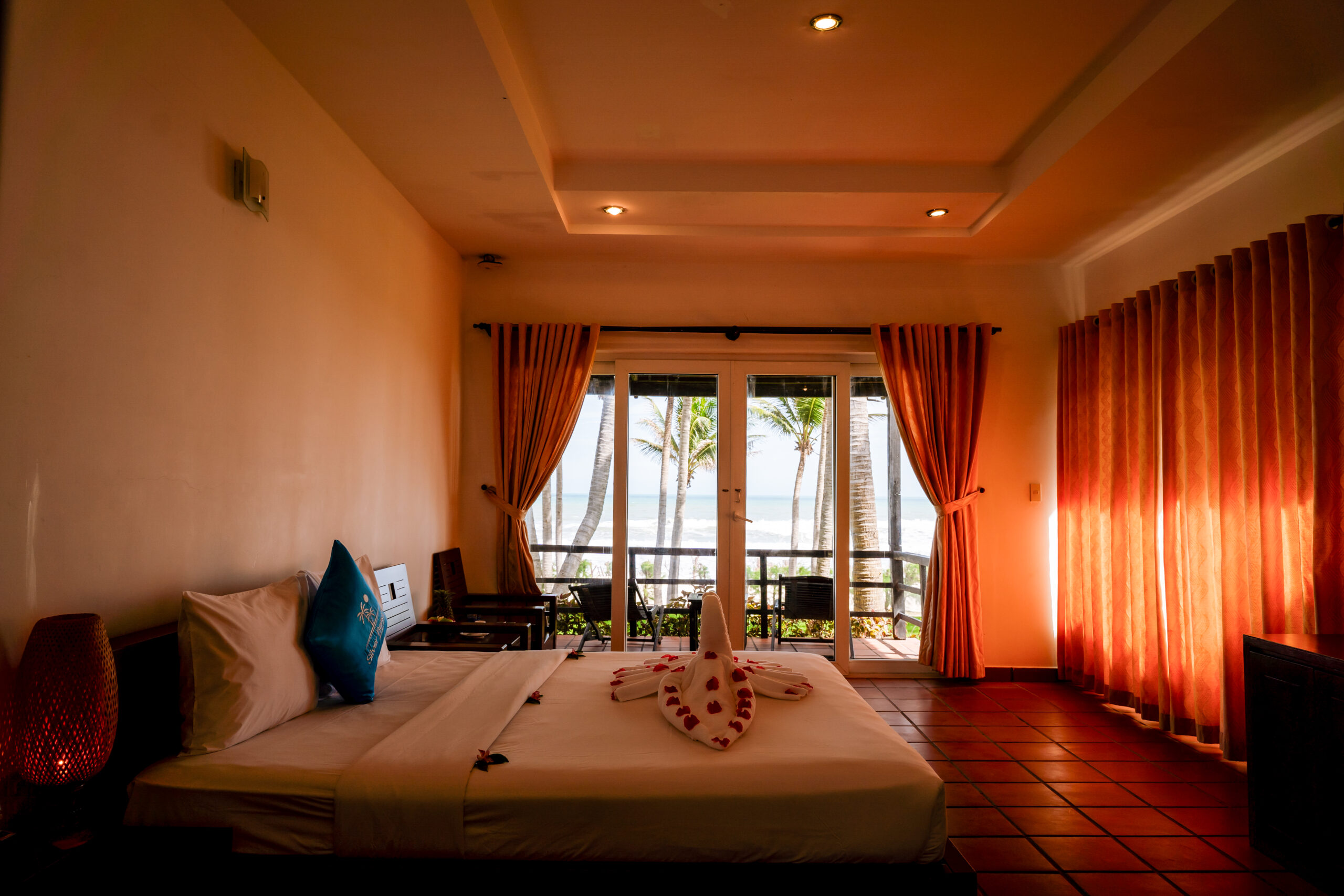 NGHỈ DƯỠNG TẠI SILVER BEACH RESORT KÊ GÀ 4 SAO